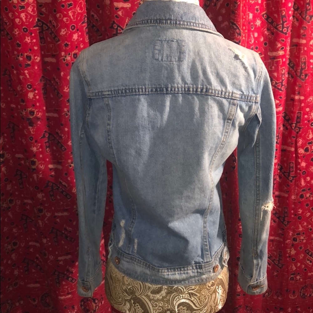 Jean jacket - Picture 2 of 3